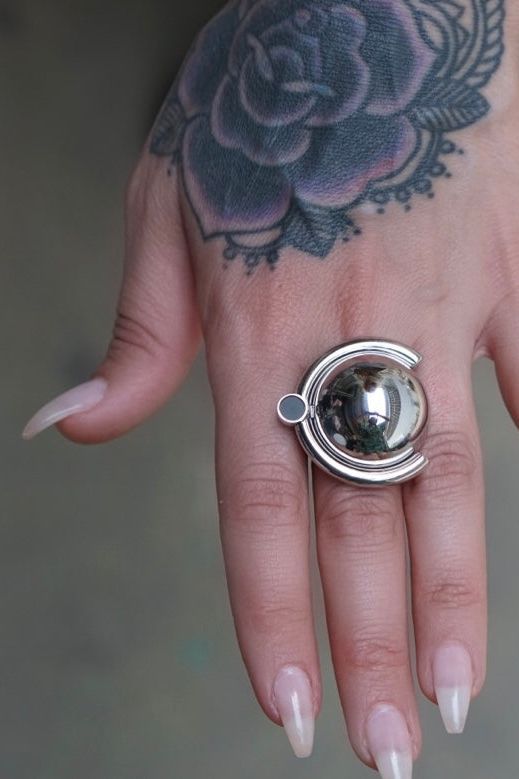 Satellite R4 Ring