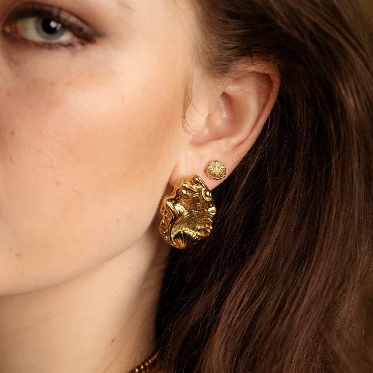 La Déesse Golden Earrings