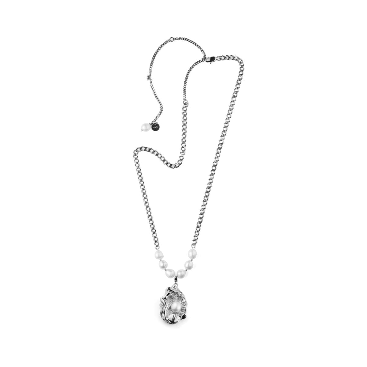 La Déesse Pearl Necklace