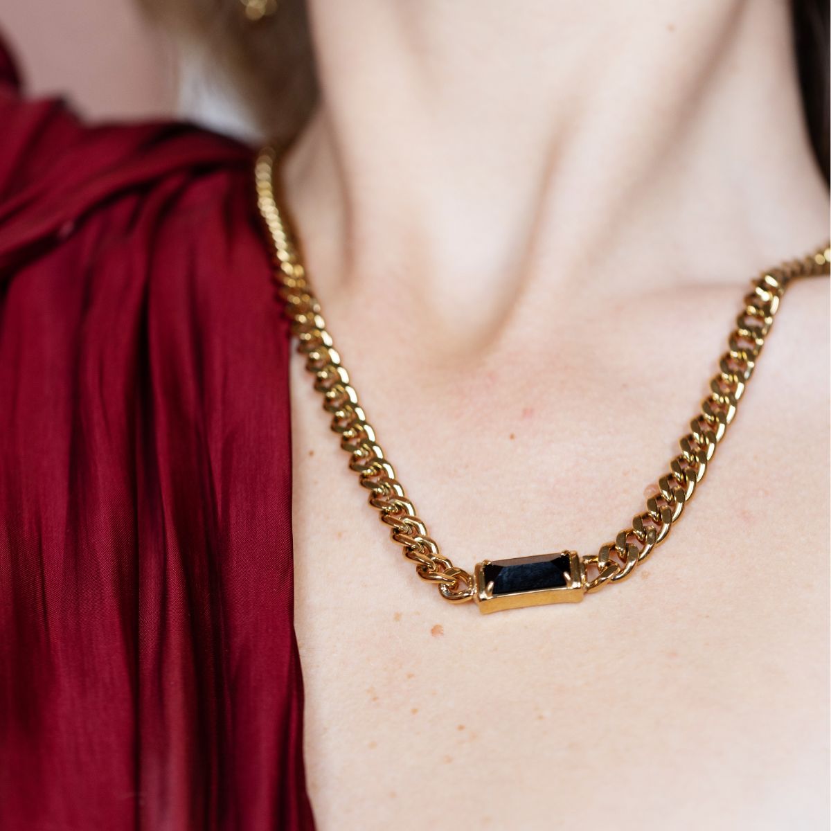 Dynasty Golden Bar Necklace