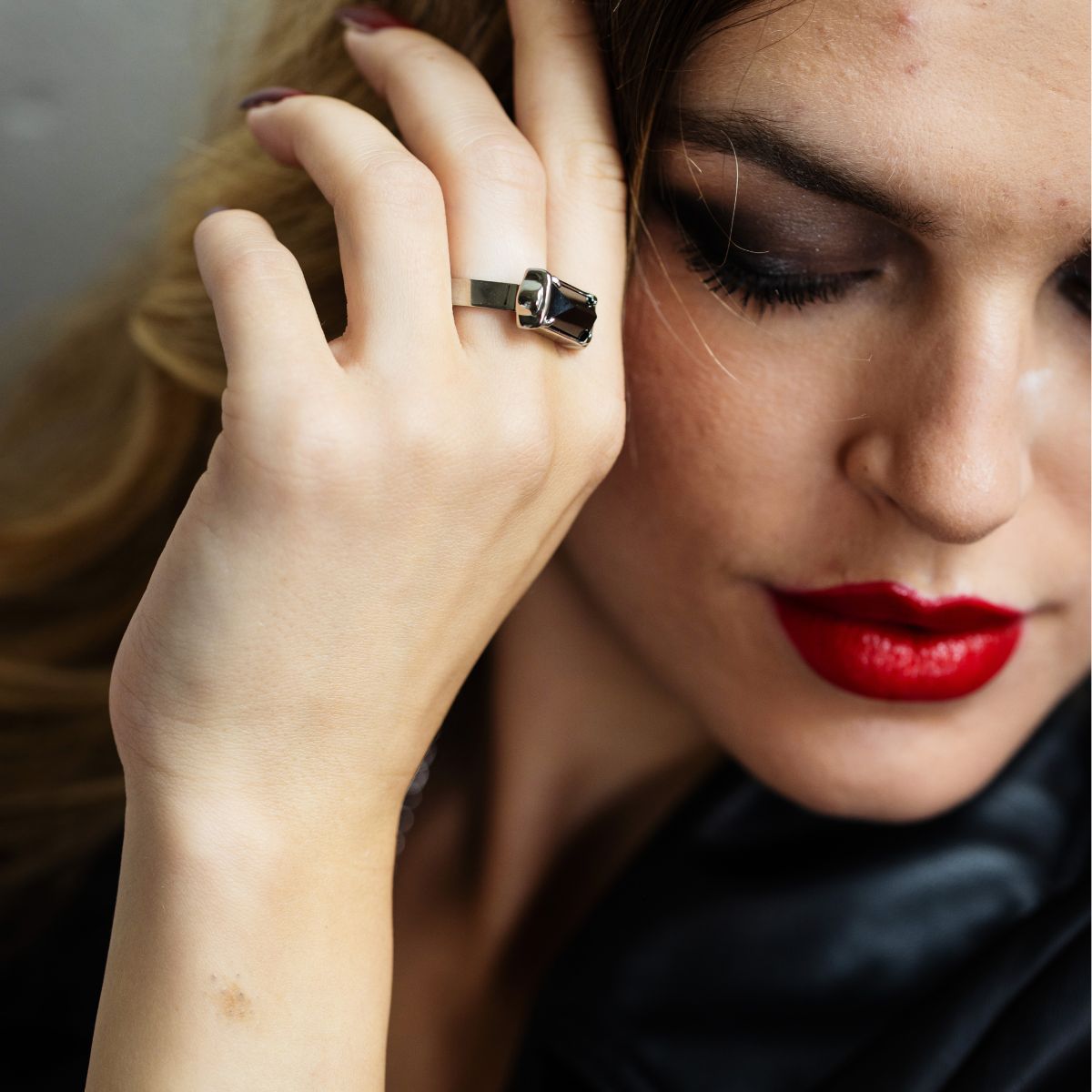 Dynasty Bar Ring